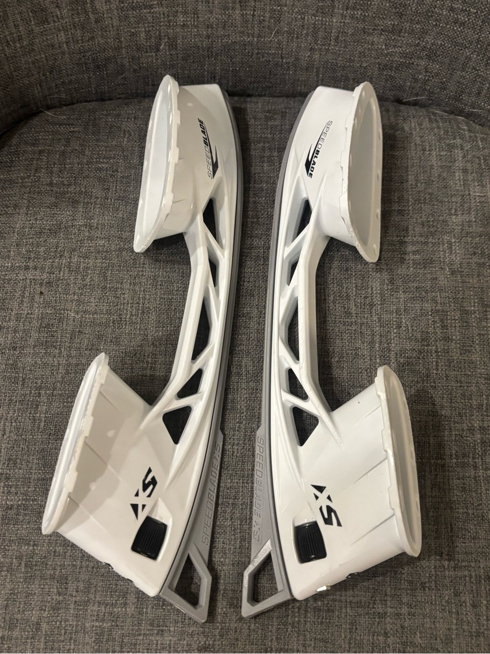 CCM SpeedBlade XS Hockey Skate Blade Holders Size 280 New